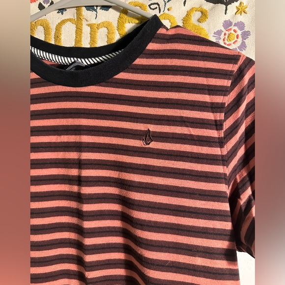 Volcom Women’s Striped Tee - Picture 2 of 4
